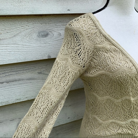 Vintage 90s Oatmeal Beige Crochet Cable Knit Long Sleeve V-Neck Pullover Sweater - Picture 11 of 16